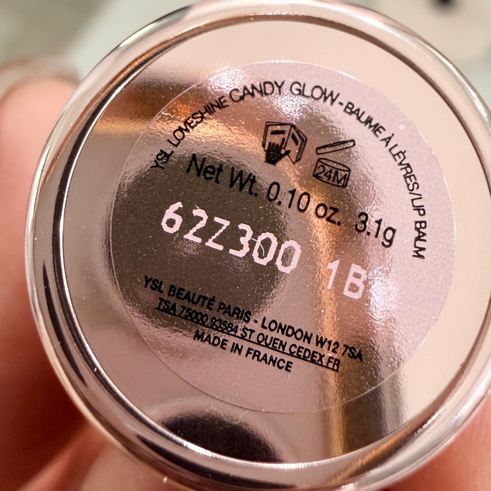 Yves Saint Laurent Loveshine Lip Balm in 1B PINK SUNRISE - Picture 3 of 3